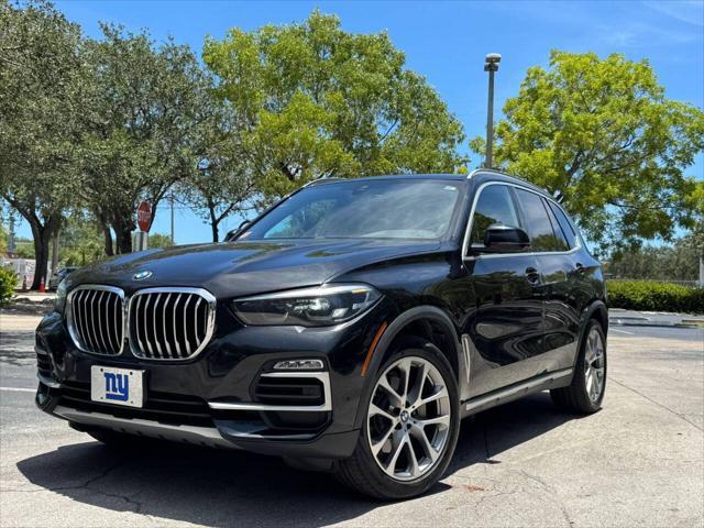 Photo of 2019 Black Sapphire Metallic BMW X5