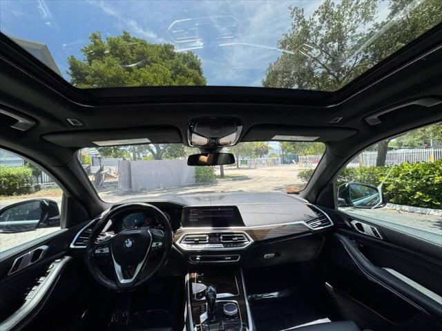 Photo of 2019 Black Sapphire Metallic BMW X5
