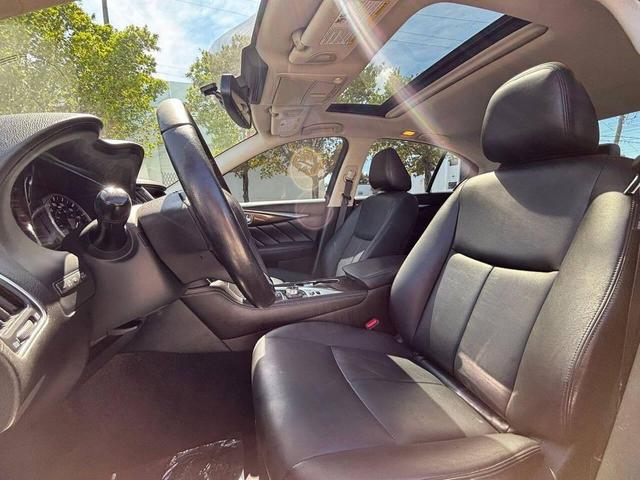 Photo of 2018 Black Obsidian INFINITI Q50