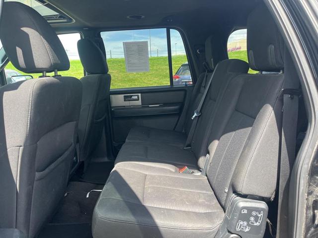 Photo of 2017 Shadow Black Ford Expedition EL