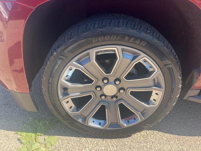 Photo of 2016 Siren Red Tintcoat Chevrolet Suburban