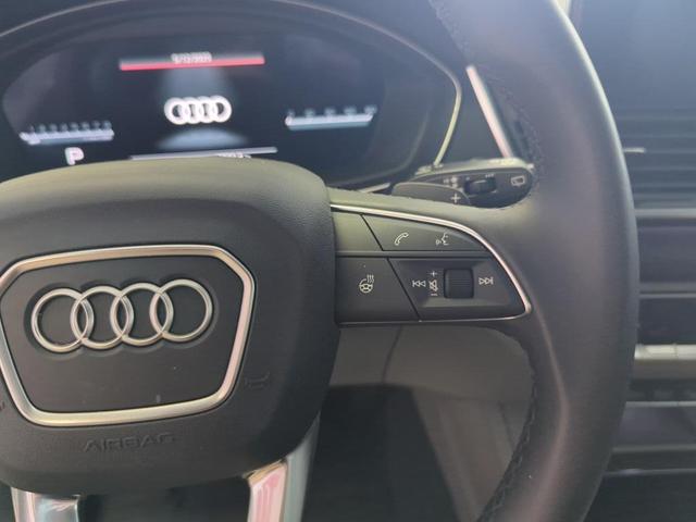 Photo of 2022 Daytona Gray Pearl Effect Audi Q5