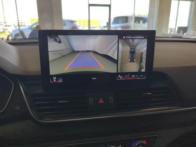 Photo of 2022 Daytona Gray Pearl Effect Audi Q5