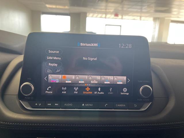 Photo of 2025 Everest White Pearl Nissan Rogue