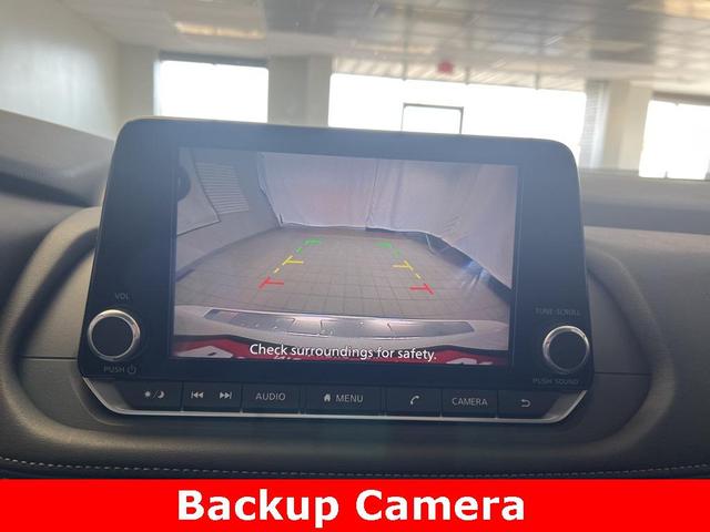 Photo of 2025 Everest White Pearl Nissan Rogue