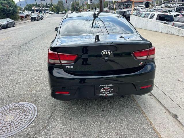 Photo of 2018 Aurora Black Kia Rio