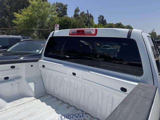 Photo of 2018 Summit White Chevrolet Colorado