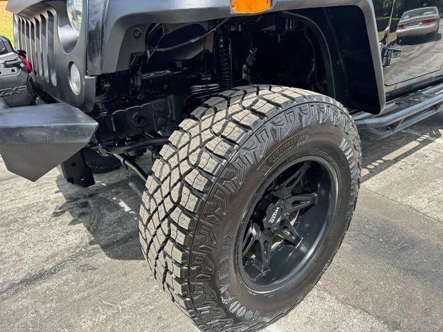 Photo of 2015 Black Clearcoat Jeep Wrangler Unlimited