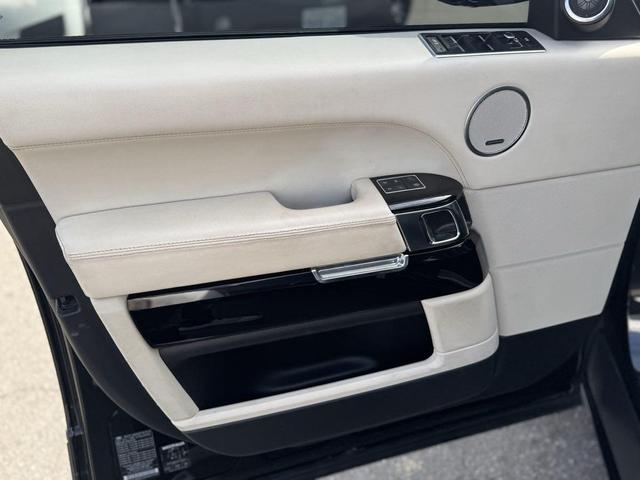 Photo of 2013 Black Land Rover Range Rover