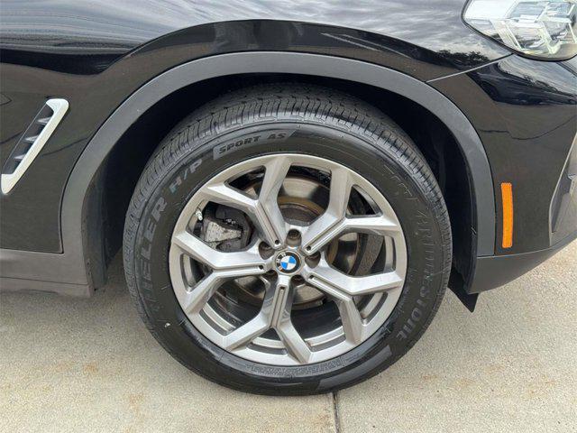 Photo of 2023 Jet Black BMW X3