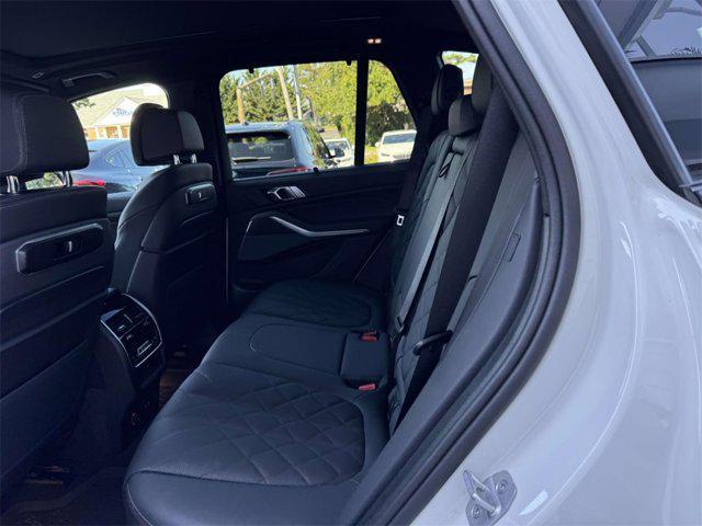 Photo of 2025 Alpine White BMW X5