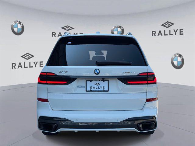 Photo of 2025 Alpine White BMW X7