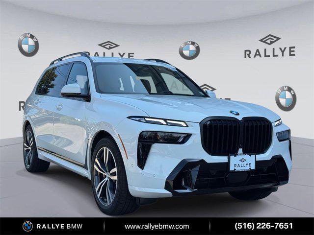 Photo of 2025 Alpine White BMW X7