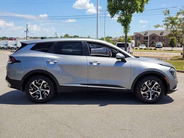 Photo of 2024 Steel Gray Kia Sportage