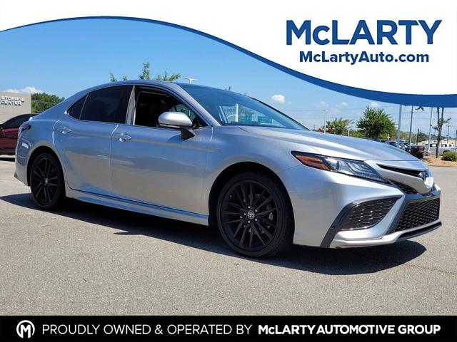 Photo of 2023 Silver Toyota Camry