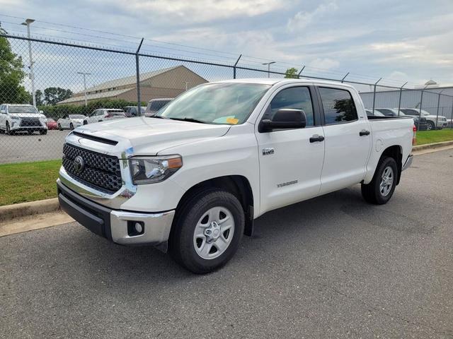 Photo of 2020 Super White Toyota Tundra