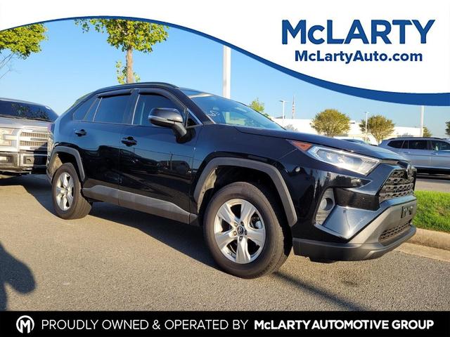 Photo of 2019 Midnight Black Metallic Toyota RAV4