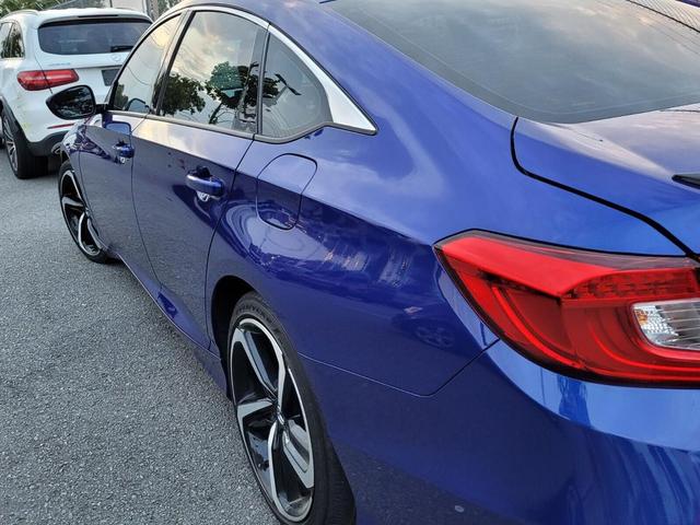 Photo of 2022 Still Night Pearl Honda Accord