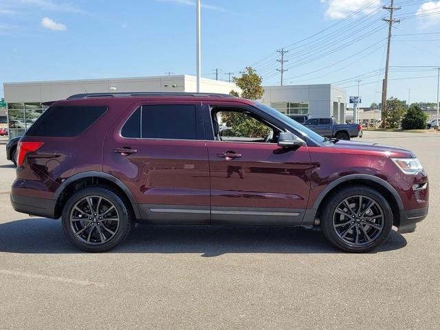 Photo of 2018 Burgundy Ford Explorer