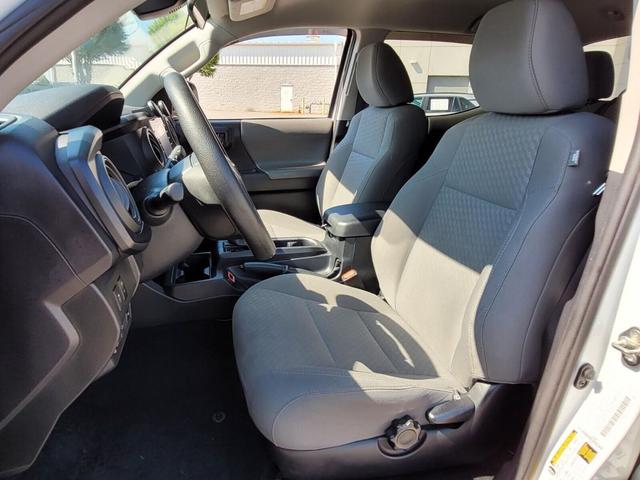Photo of 2020 Super White Toyota Tacoma