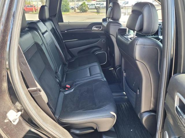 Photo of 2014 Brilliant Black Crystal Pearlcoat Jeep Grand Cherokee