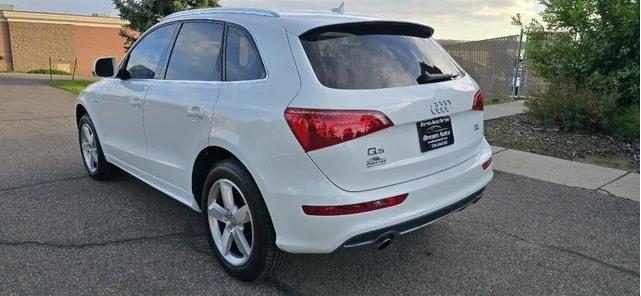 Photo of 2012 White Audi Q5