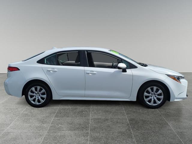 Photo of 2025 Ice Toyota Corolla