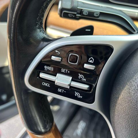 Photo of 2021 Selenite Grey Metallic Mercedes-Benz GLE 350