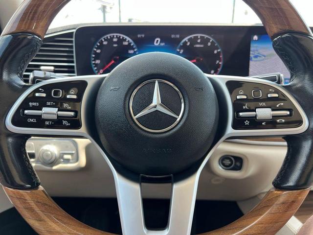 Photo of 2021 Selenite Grey Metallic Mercedes-Benz GLE 350
