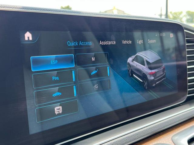 Photo of 2021 Selenite Grey Metallic Mercedes-Benz GLE 350