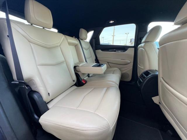 Photo of 2018 Harbor Blue Metallic Cadillac XT5