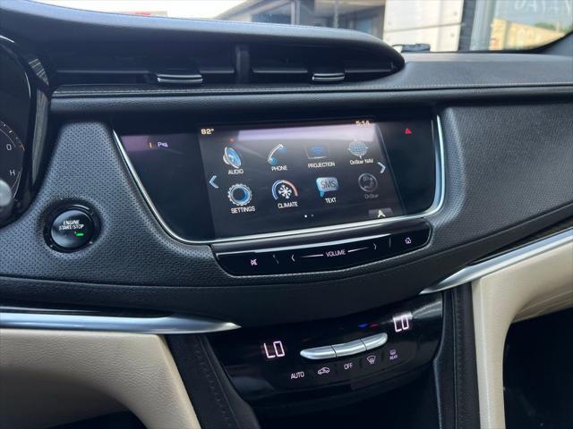 Photo of 2018 Harbor Blue Metallic Cadillac XT5