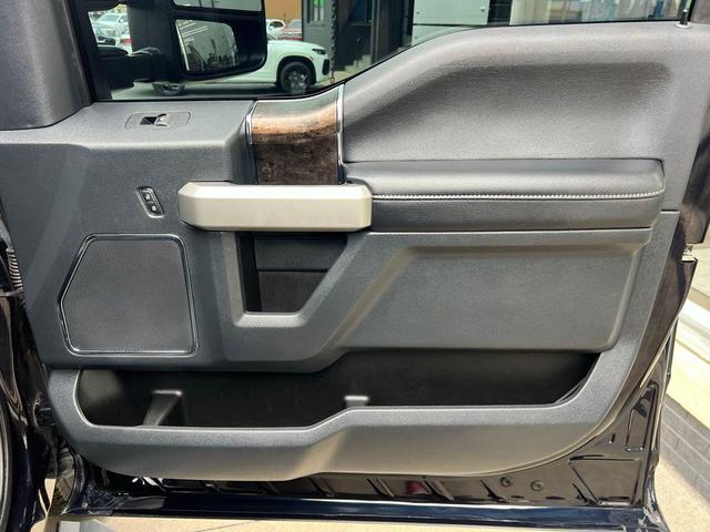 Photo of 2022 Blue Ford F-250