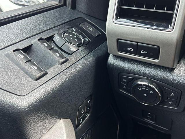 Photo of 2022 Blue Ford F-250