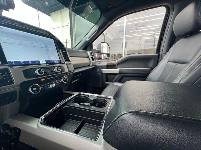 Photo of 2022 Blue Ford F-250