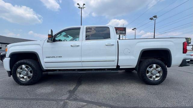 Photo of 2018 Summit White GMC Sierra 3500