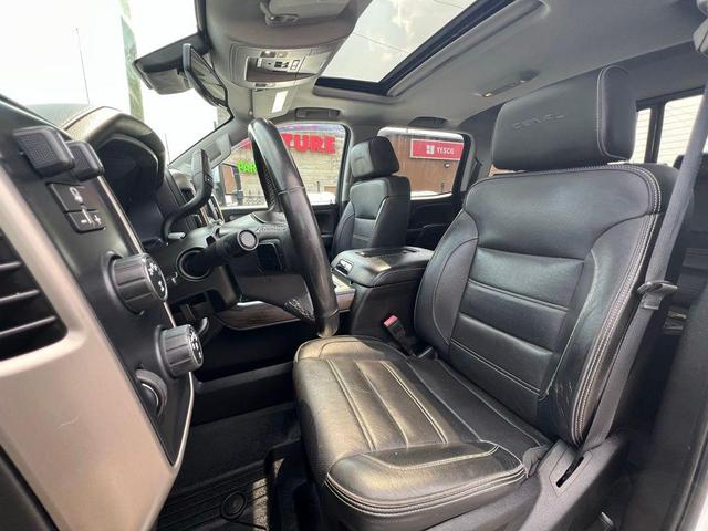 Photo of 2018 Summit White GMC Sierra 3500