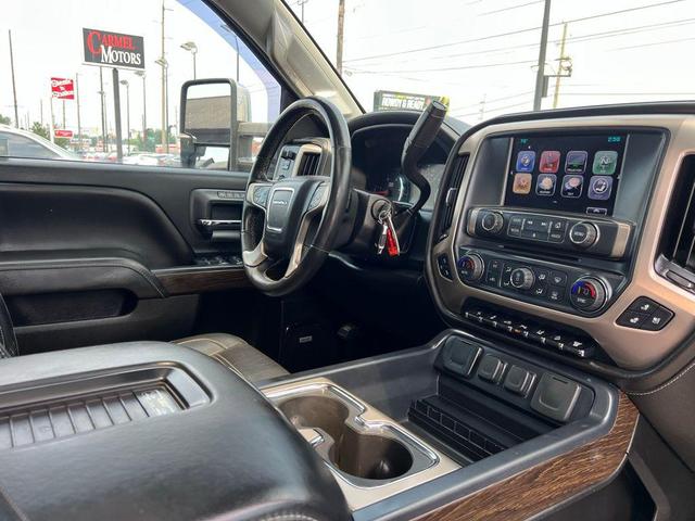 Photo of 2018 Summit White GMC Sierra 3500