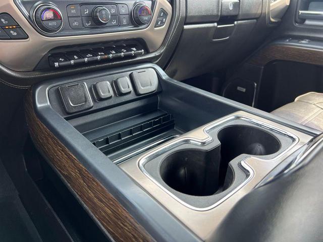 Photo of 2018 Summit White GMC Sierra 3500