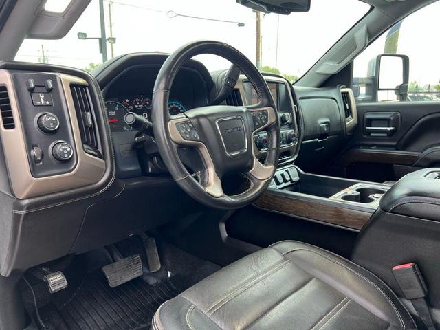 Photo of 2018 Summit White GMC Sierra 3500