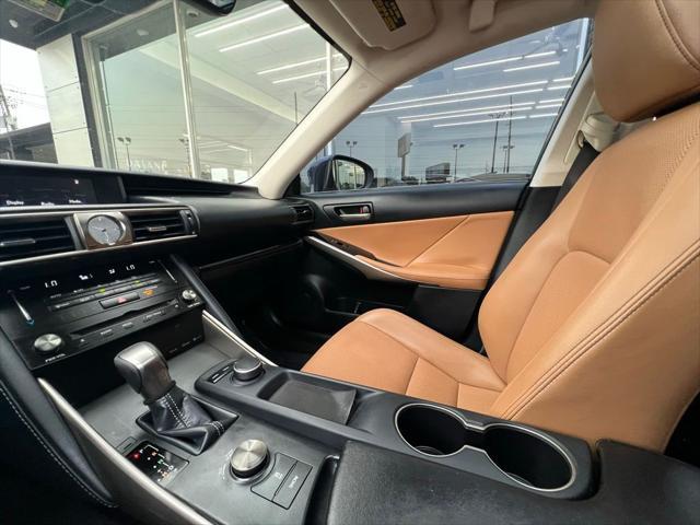 Photo of 2018 Black Lexus IS 300