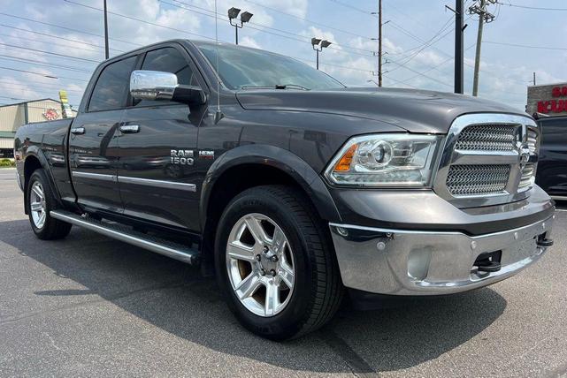 Photo of 2015 Granite Crystal Metallic Clearcoat RAM 1500
