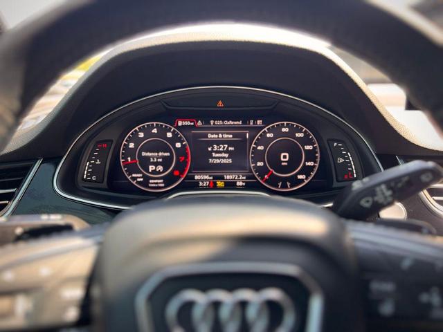 Photo of 2018 Black Audi Q7