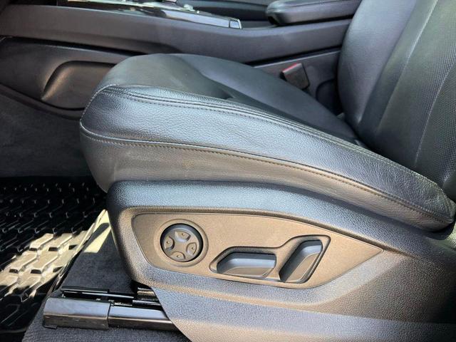 Photo of 2018 Black Audi Q7