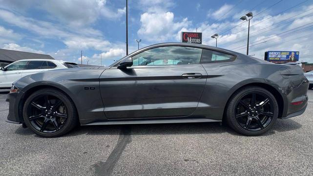 Photo of 2019 Magnetic Ford Mustang