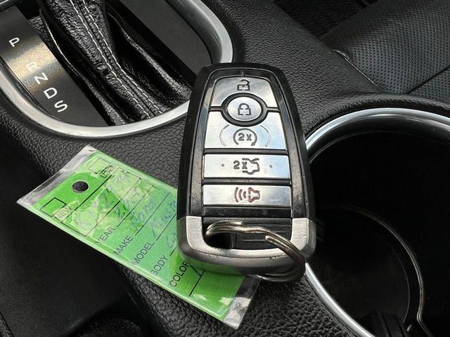Photo of 2019 Magnetic Ford Mustang