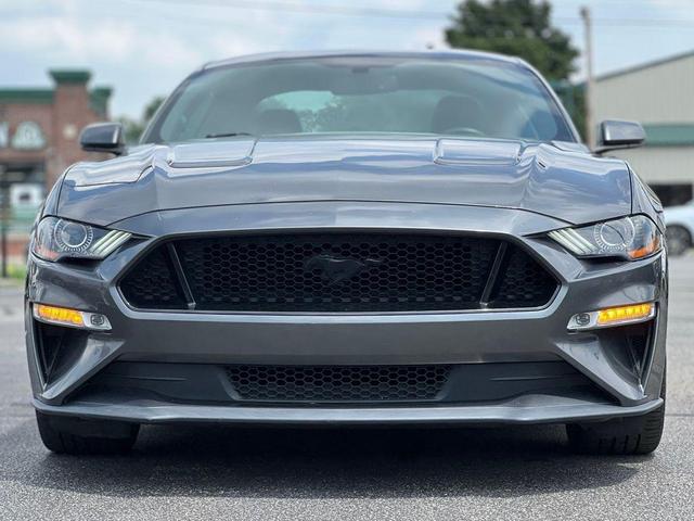 Photo of 2019 Magnetic Ford Mustang