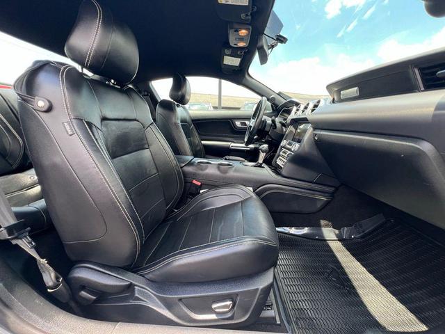 Photo of 2019 Magnetic Ford Mustang