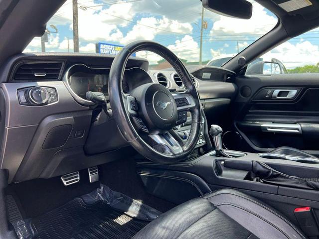 Photo of 2019 Magnetic Ford Mustang