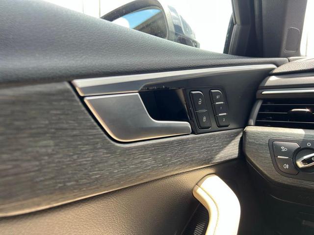 Photo of 2017 Black Audi A4